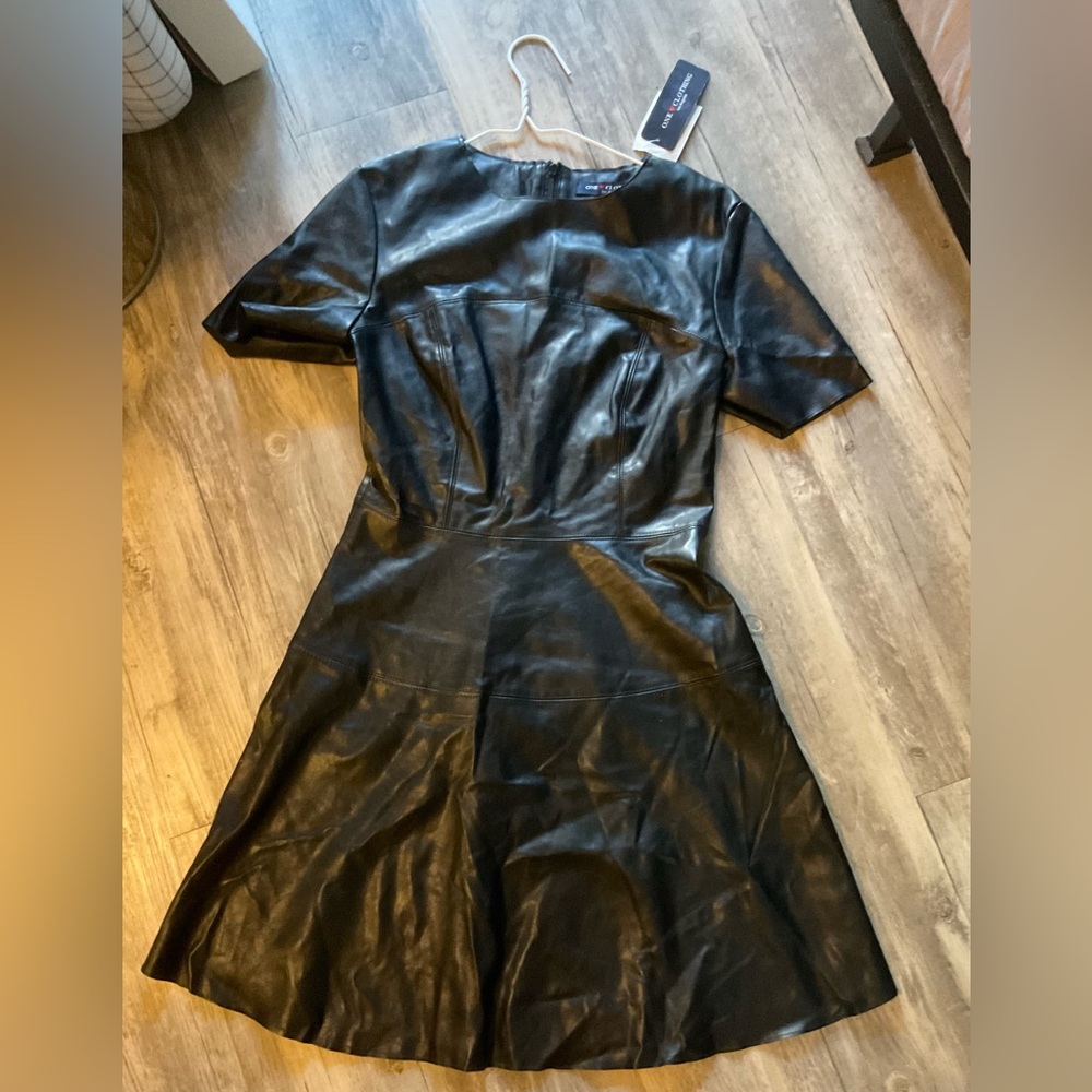 Polyurethane black dress